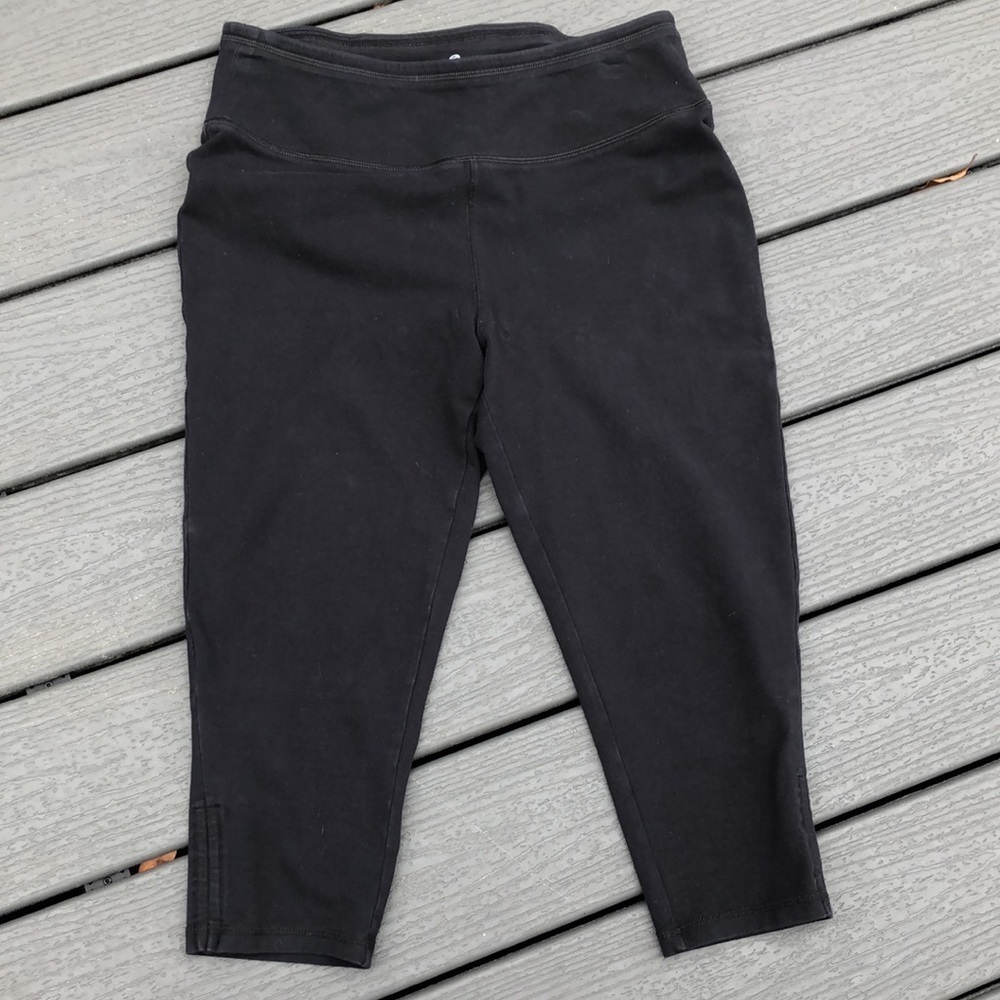 EUC Re-Posh Talbots Black Capri Leggings SZ M